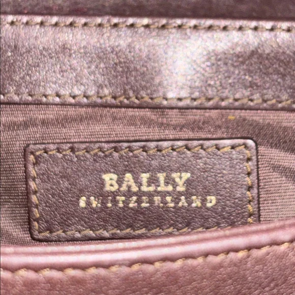 Bally Switzerland authentic Crossbody/shoulder bag EUC - Picture 8 of 13